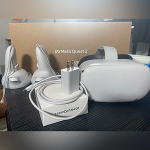 oculus quest 2 128gb VR headset all accessories included.